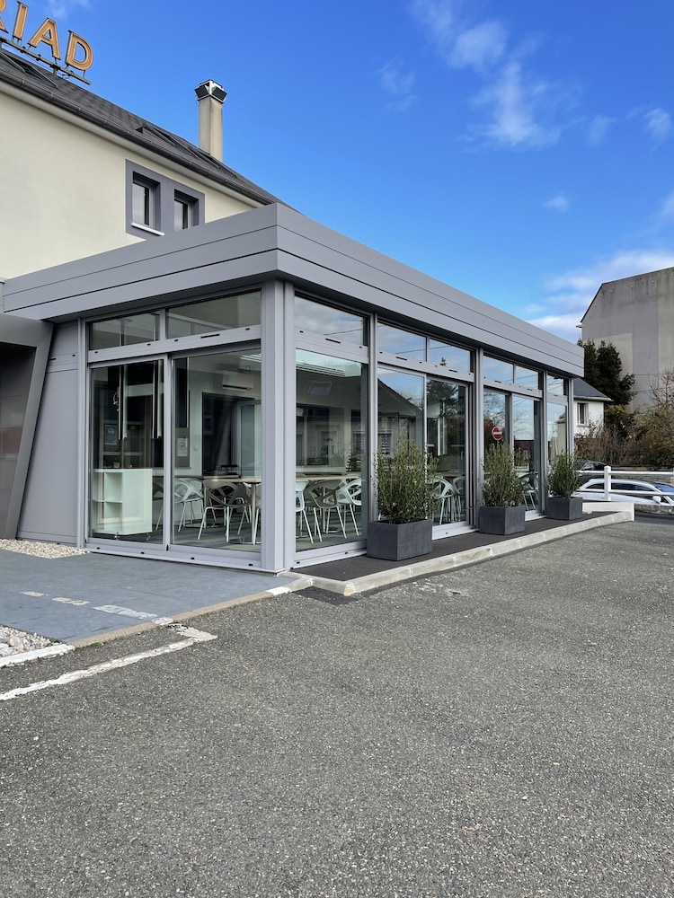KYRIAD LE MANS EST 46/50