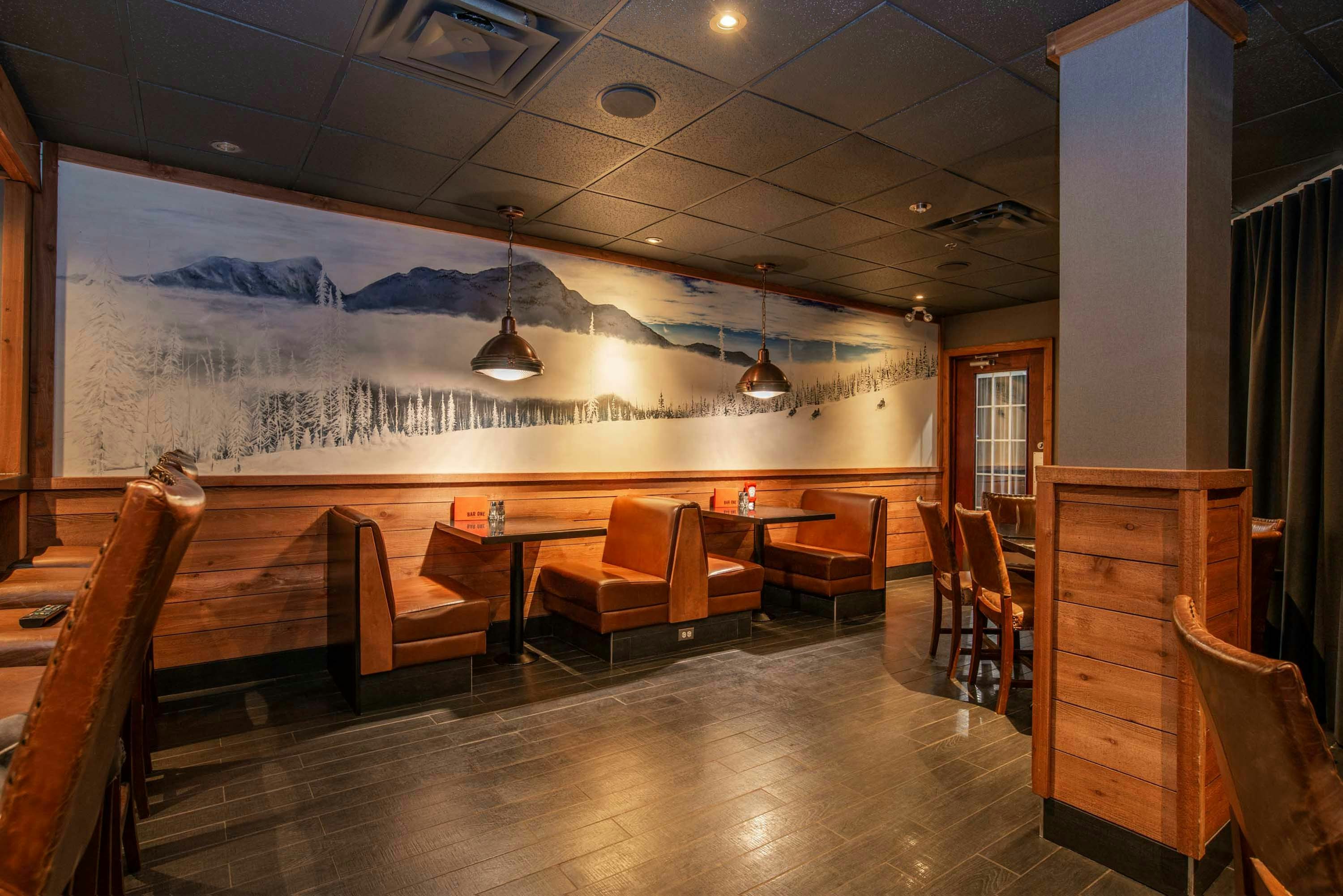 Sandman Hotel Revelstoke 23/26