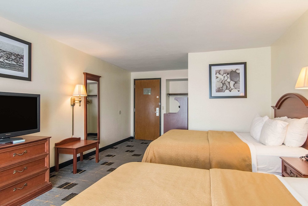 Quality Inn Foristell, MO 14/48
