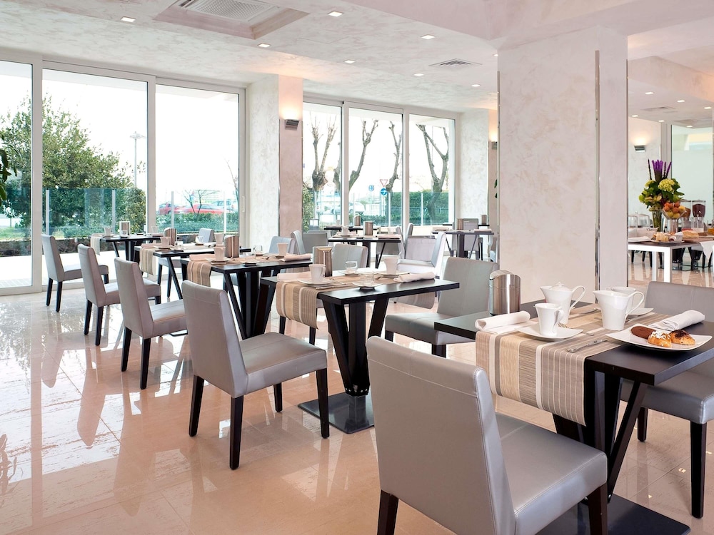 MERCURE RIMINI ARTIS 35/50