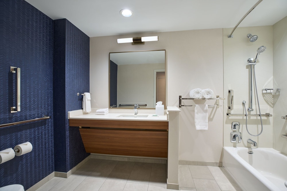 Fairfield Inn & Suites by Marriott Hagerstown 16/16