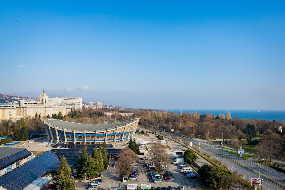 Rosslyn Dimyat Hotel Varna 74/78