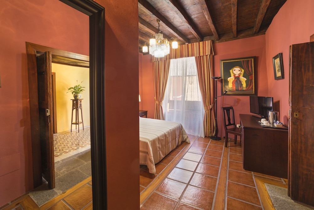 HOTEL EMBLEMATICO SAN MARCOS 48/66