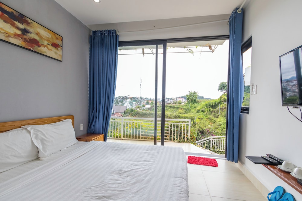 SUPERIOR, DOUBLE BED, GARDEN VIEW