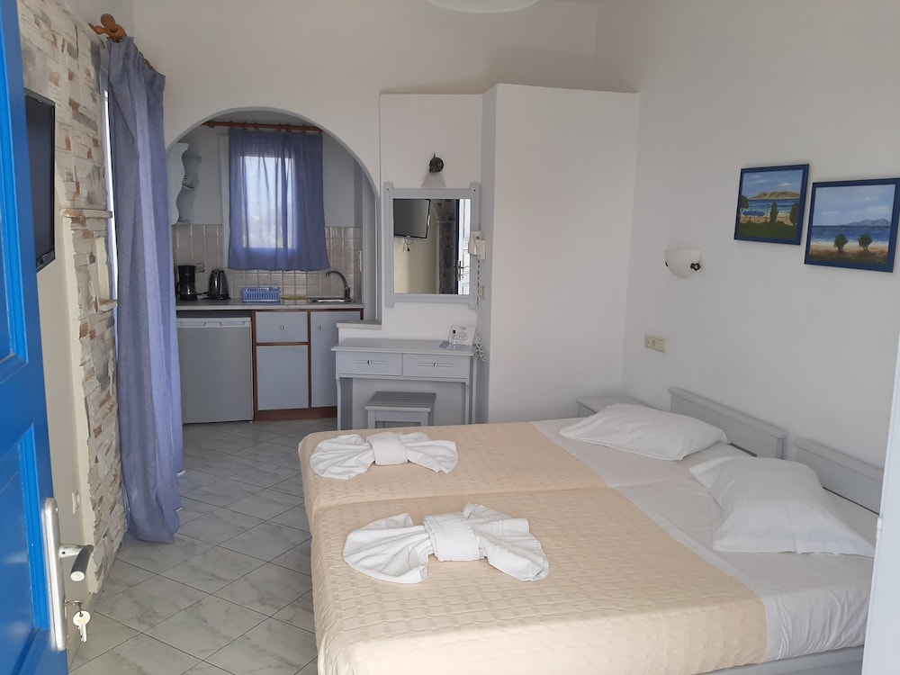 Stella Naxos Island 15/50