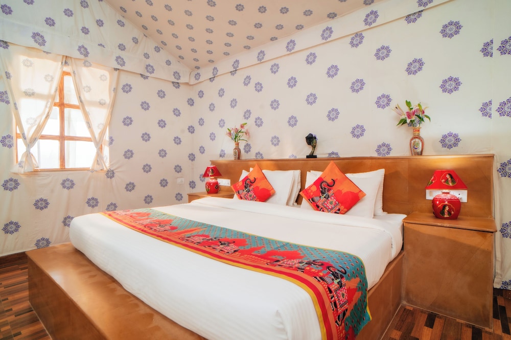 Chokhi Dhani Desert Camp 15/49