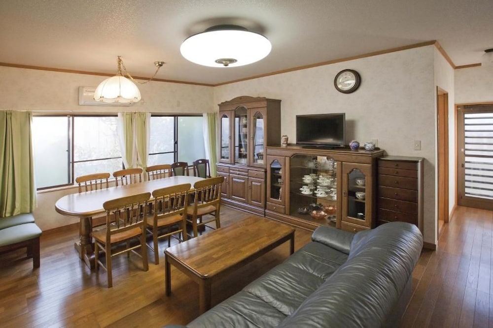 Dormitory Sandanya Guesthouse 29/50