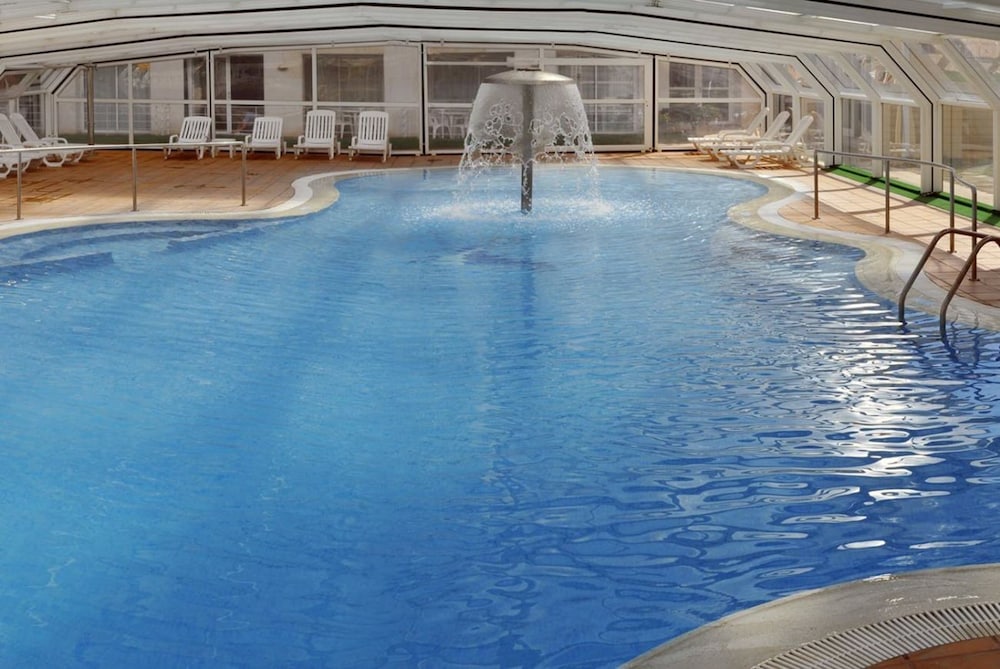 GHT Oasis Park & Spa 7/66