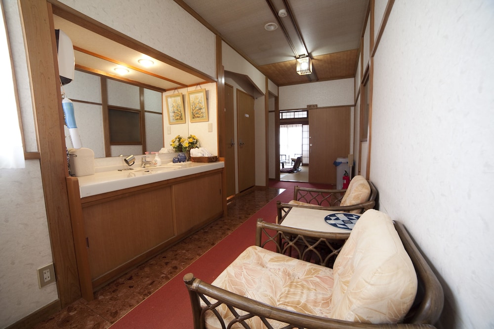 Hinodeya Ryokan 24/68