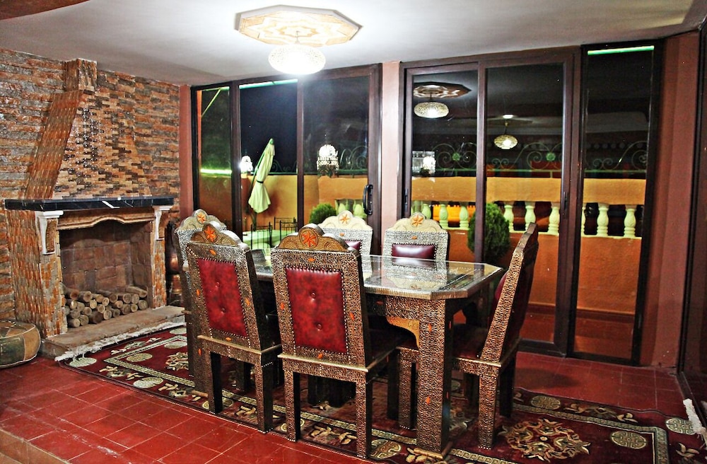 Naima House 27/30