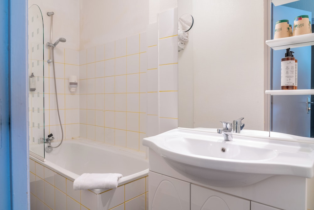 Hotel the Originals Lorient Les Oceanes 42/50