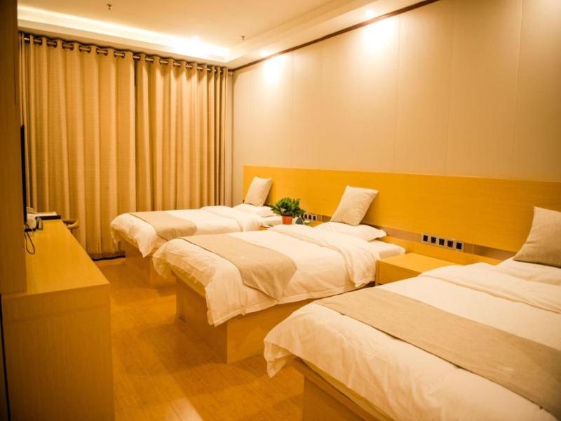 Room at GreenTree Inn Qinhuangdao Lulong County North Gate Road, QINHUANGDAO