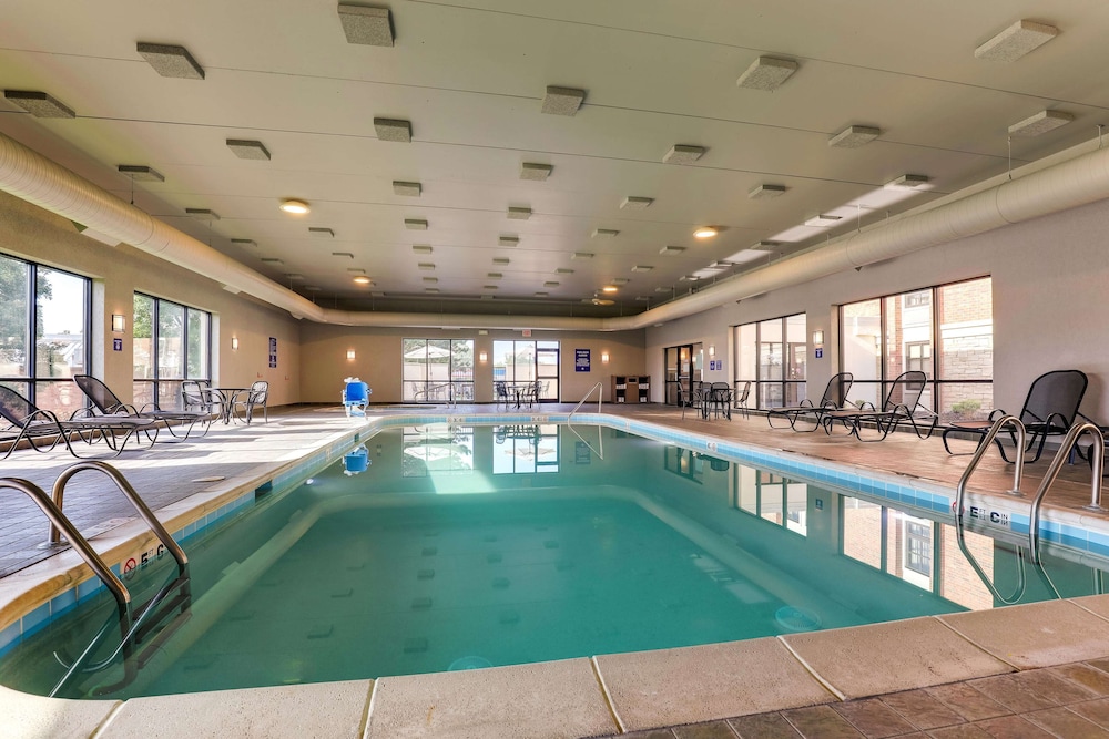Drury Inn and Suites St. Joseph 28/45