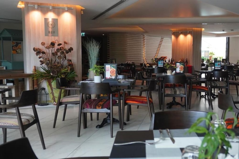 Wyndham Grand Nai Harn Beach Phuket 36/50