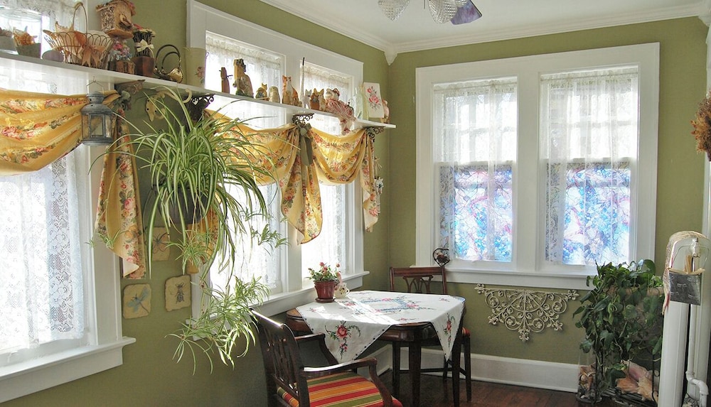 Schuster Mansion Bed & Breakfast 42/51