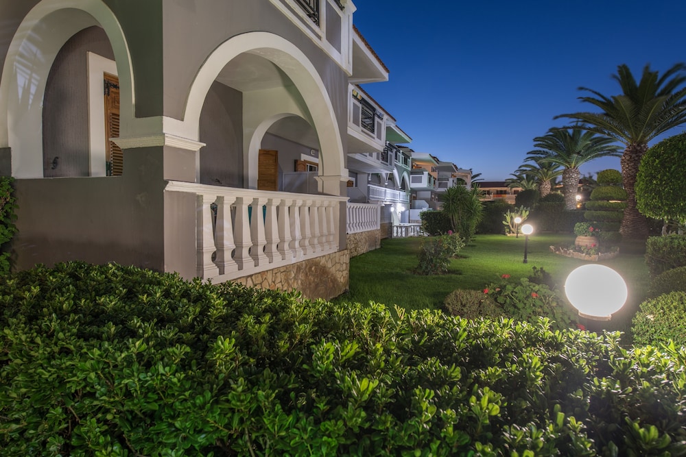 Golden Sun Hotel 20/28