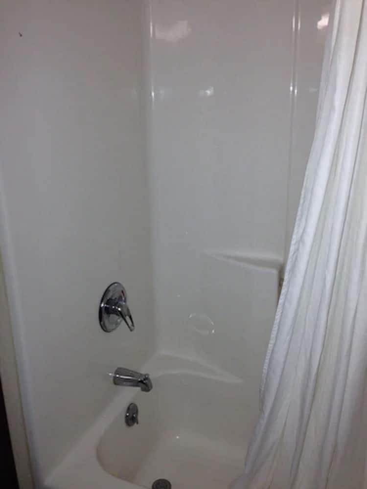 Kalika Hotel Niagara Falls Downtown NY 16/28
