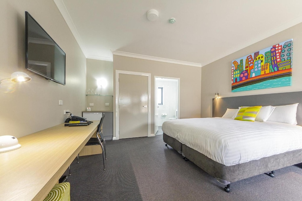Cowra Services Club Motel 28/40