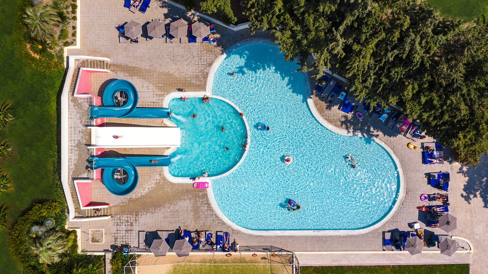 Eden Roc Resort Hotel 33/50