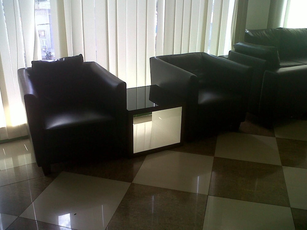 Hotel Pagi 10/18