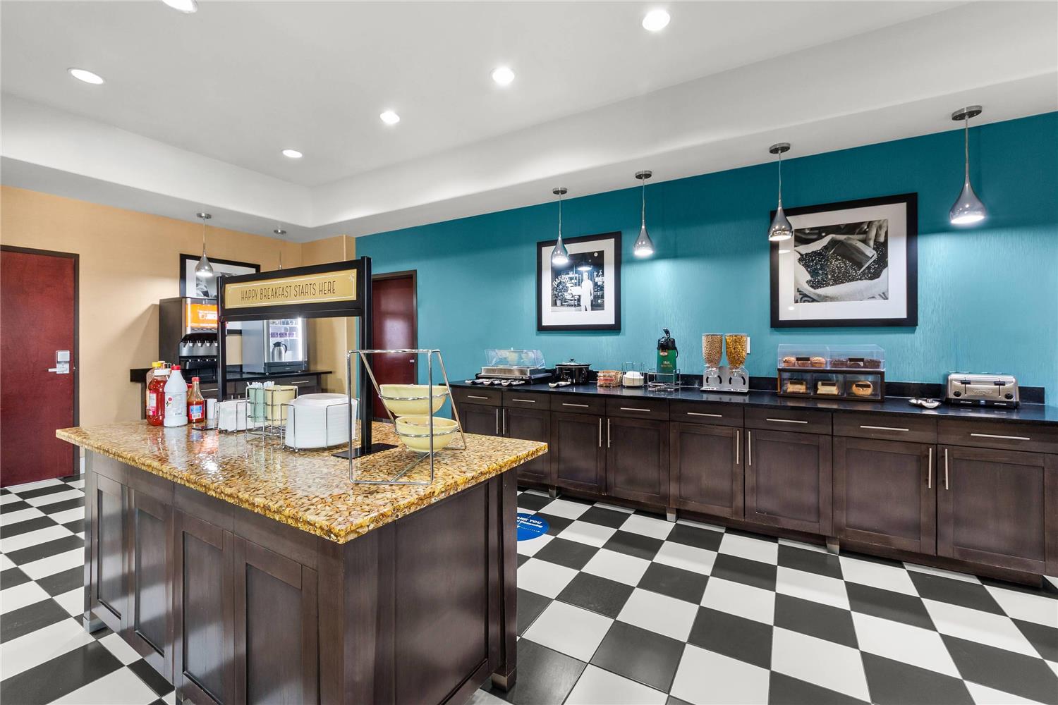 Quality Inn & Suites Pearsall, TX 4/20