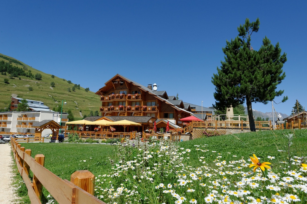 Hotel Cote Brune 46/50