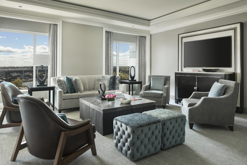 THE RITZ-CARLTON CLEVELAND 28/49