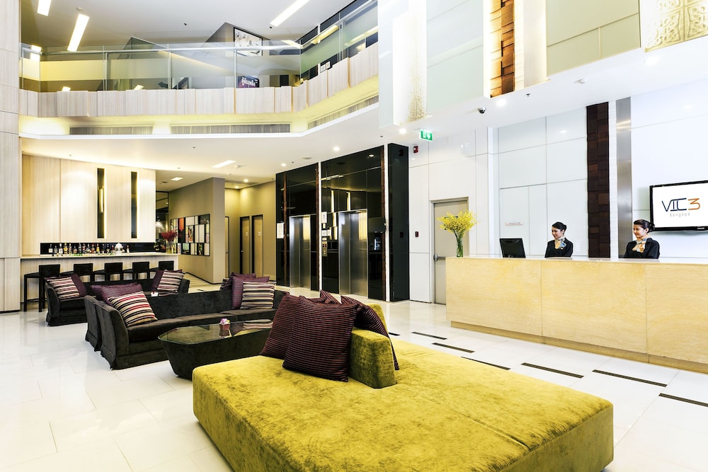 Vic3 Bangkok Hotel 8/74