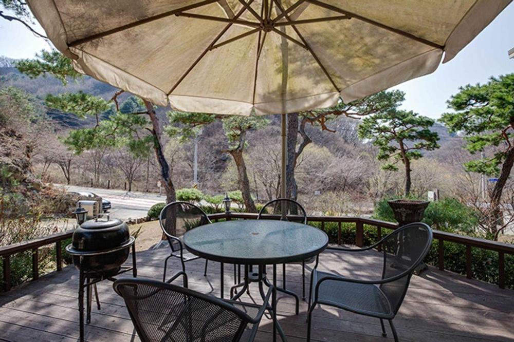 Yangpyeong Over The Mountain Pension 19/35