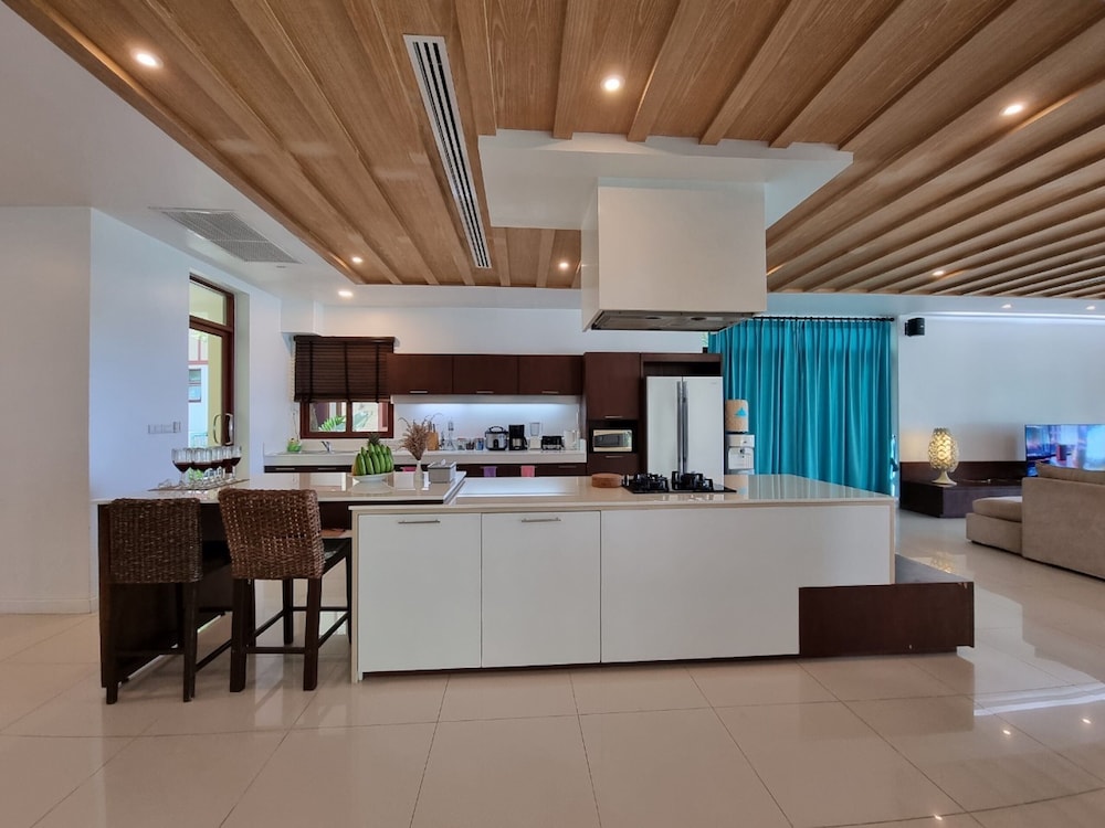 Amatapura Beach Villa 14 14/53