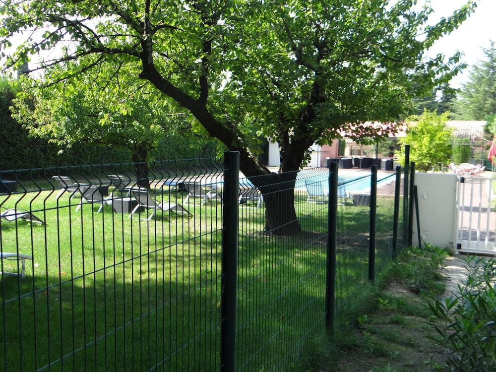 Chateau Du Val De Ceze 35/42