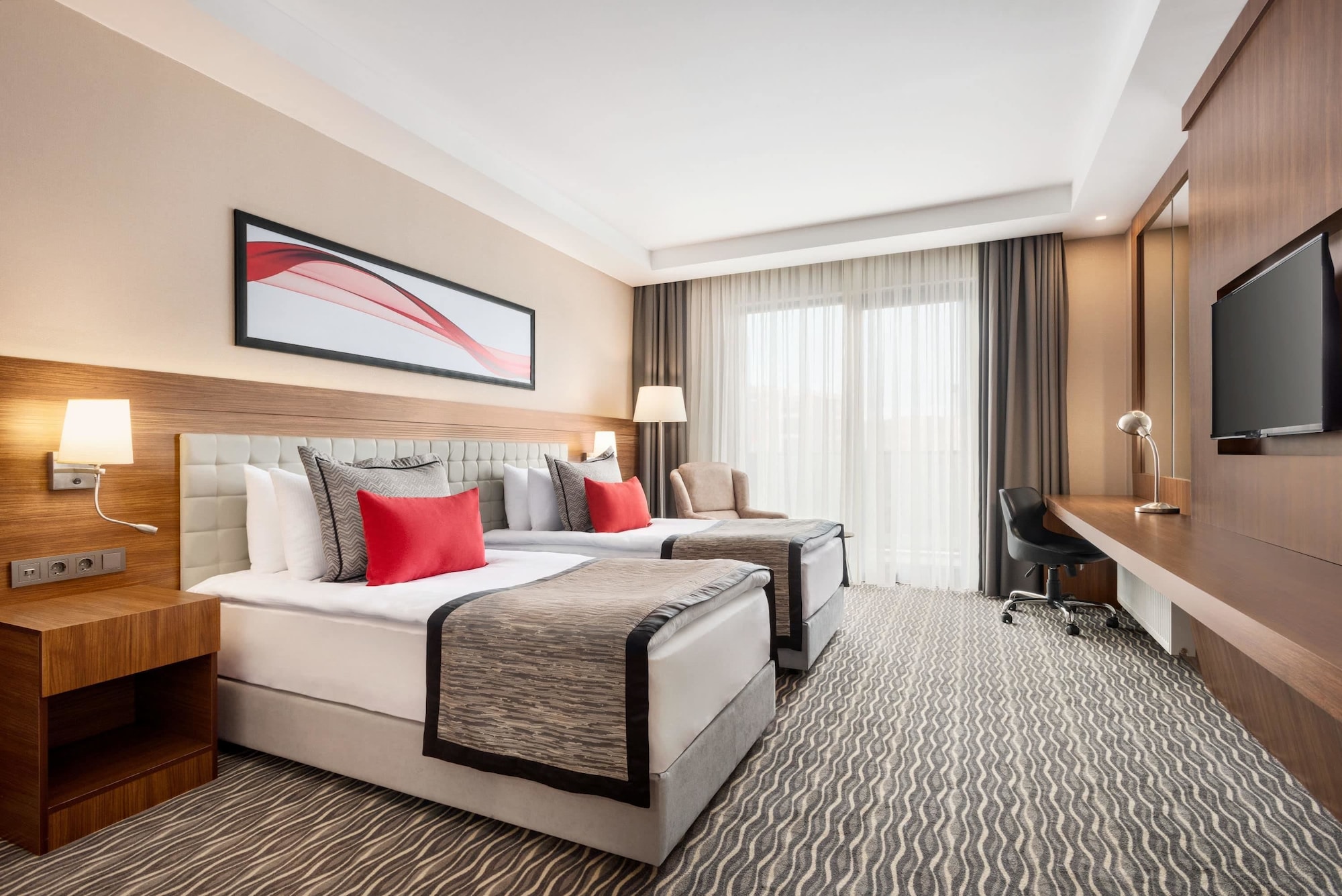 Room, Twin Beds, Smoking