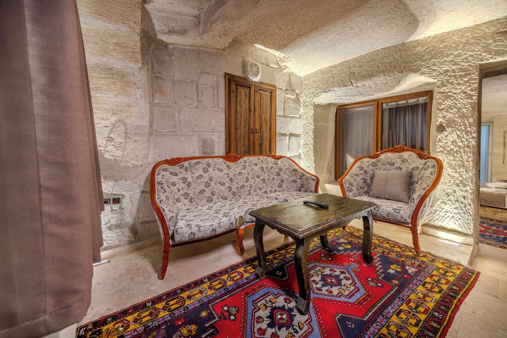 Kayatas Hotel 27/45