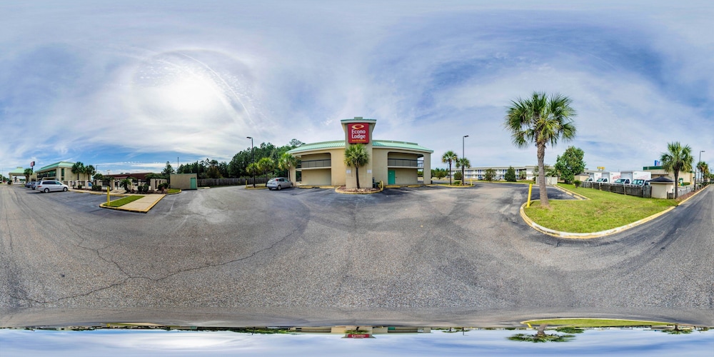 Econo Lodge Inn & Suites Gulfport Airport 3/22