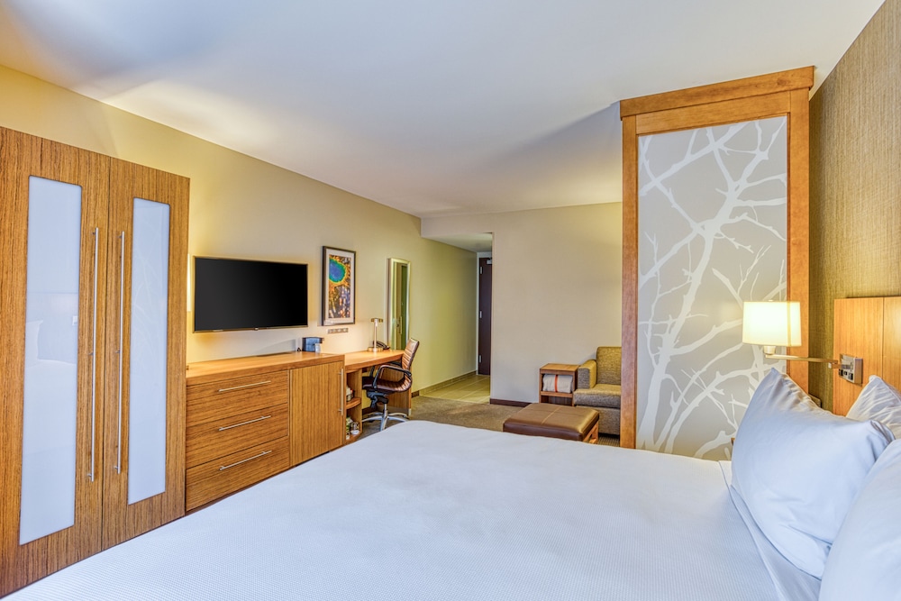 Hyatt Place Greensboro Downtown 6/50