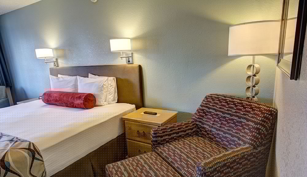 Super 8 by Wyndham Florence OR 19/38