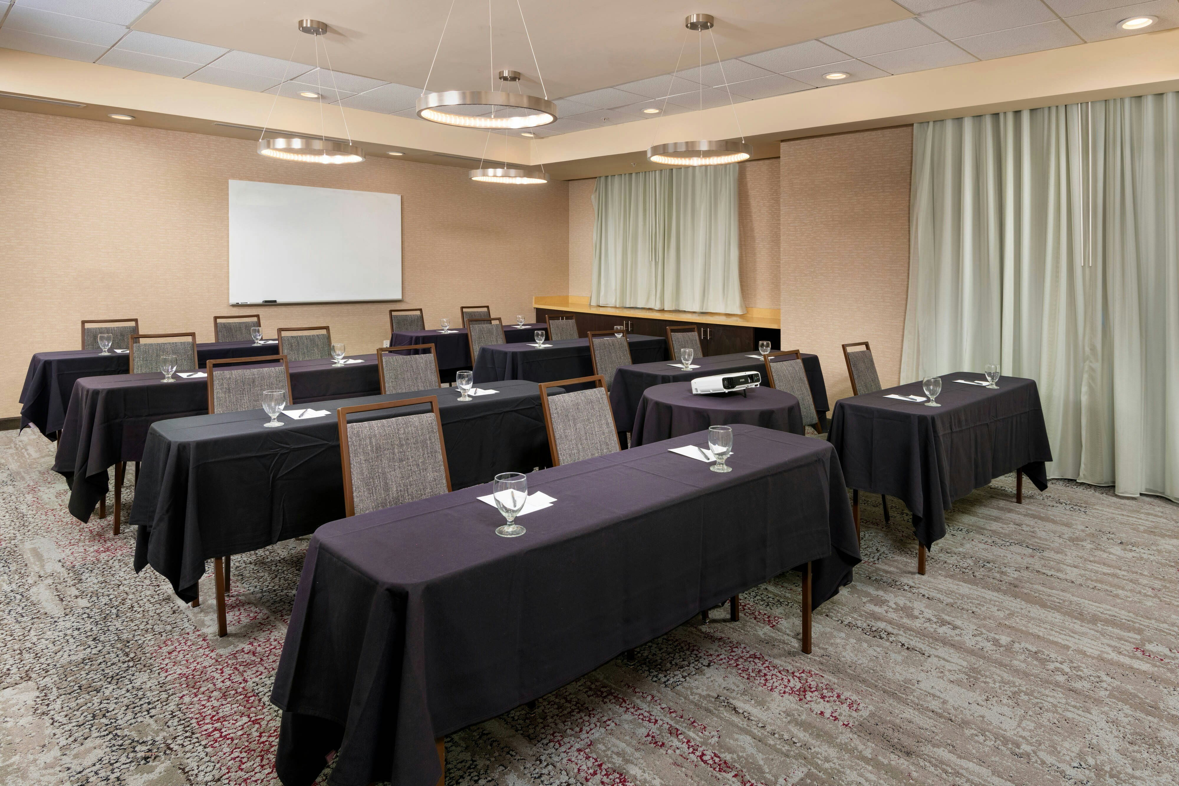 Courtyard By Marriott Santa Ana Orange County 46/53
