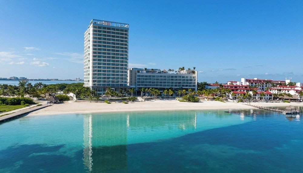 BREATHLESS CANCUN SOUL RESORT AND SPA 4/50