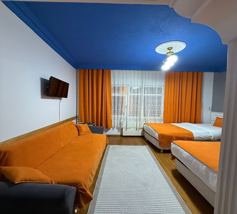 TAKSIM UNIQUE SUITES 52/73