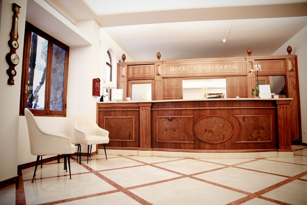 Hotel Continental 8/61