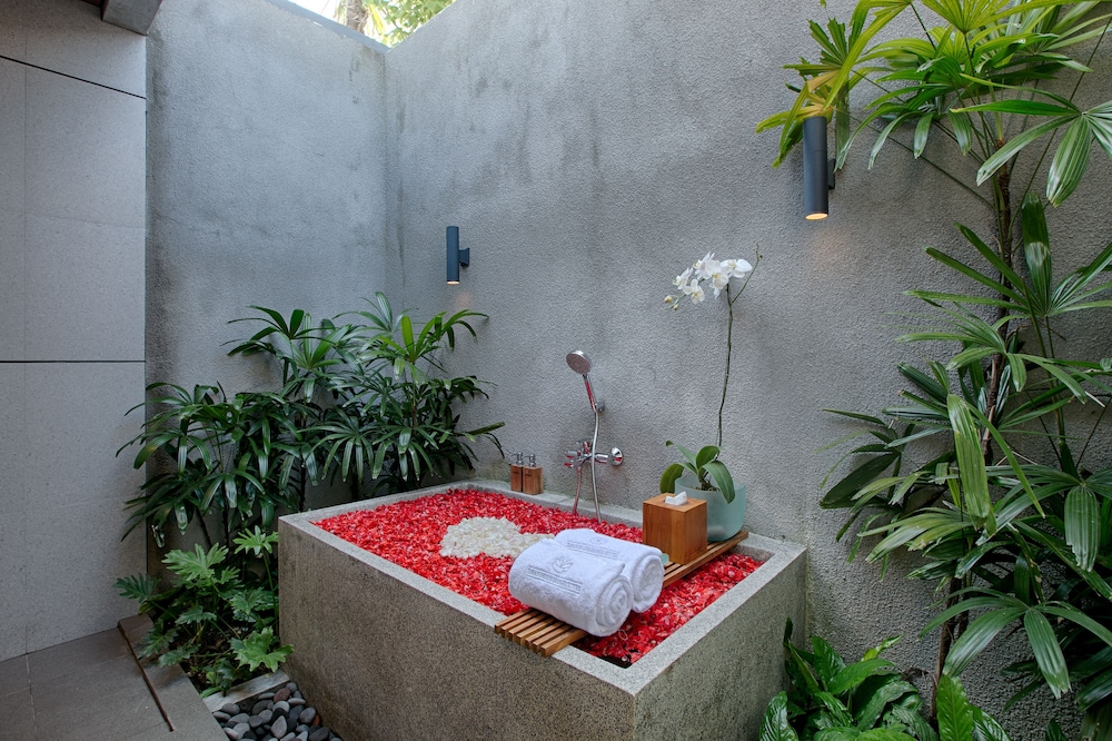 TAMAN DHARMAWANGSA SUITES 33/50