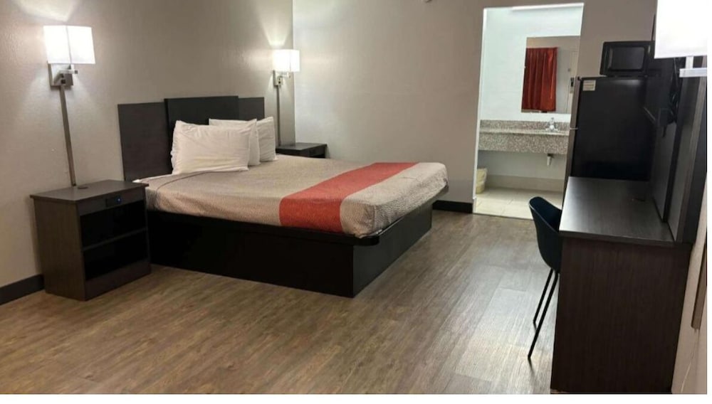 Motel6 Macclenny, FL 17/44