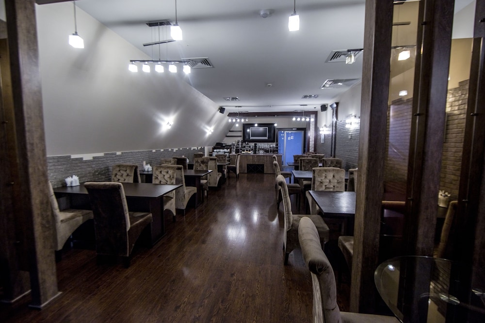Passage Boutique Hotel 70/78