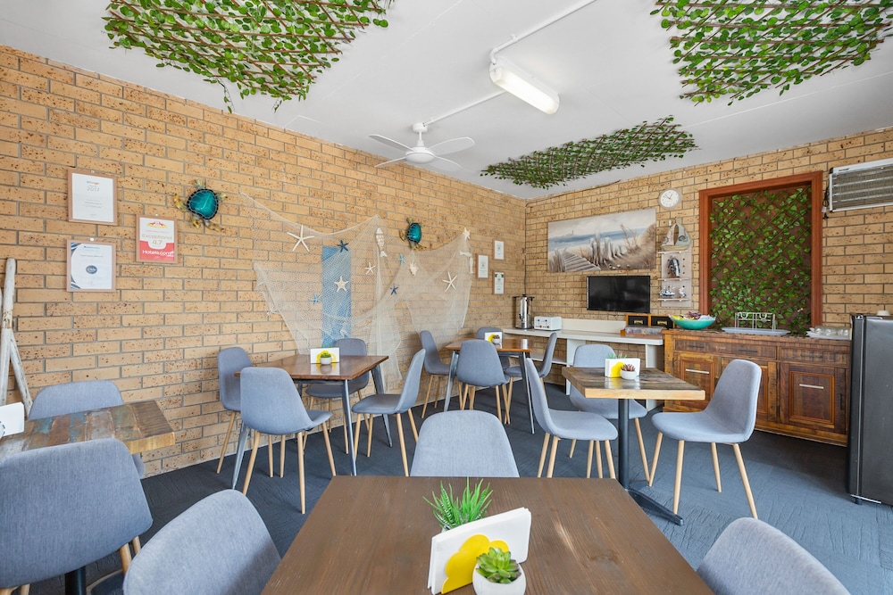 Tweed Harbour Motor Inn 42/57