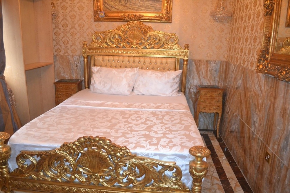 Grand Emperor Hotel 17/40
