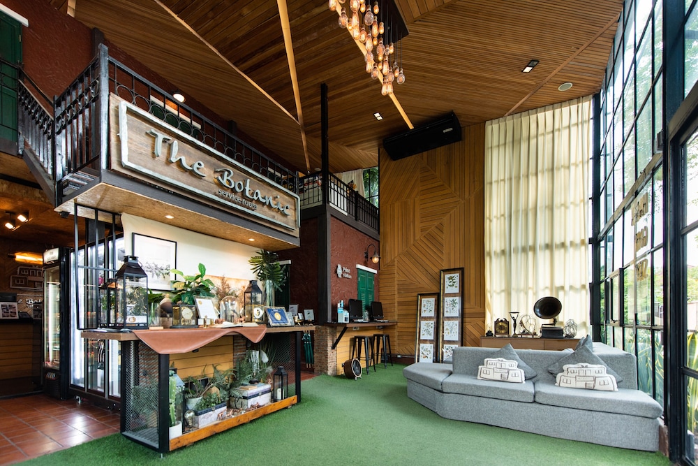 The Botanic Service Room 44/78