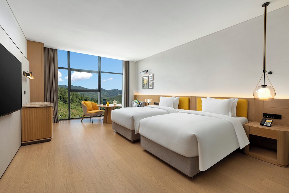 voco Wugong Mountain Jiangxi by IHG 9/50