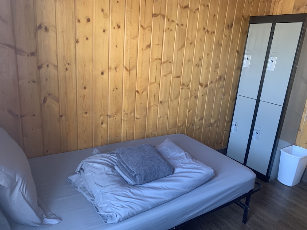 Canmore Hotel Hostel 8/38
