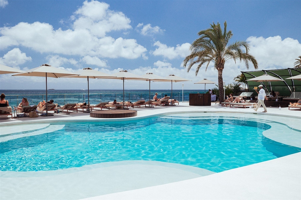 AMA Ibiza Beachfront Suites - Adults Only 60/64