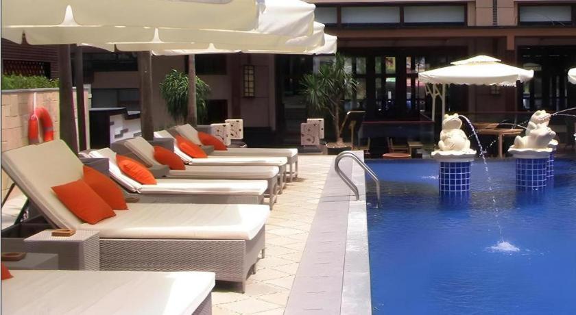 Yiyuan Xuanyu Hotel 9/45